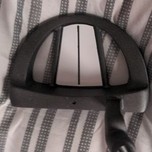 Warrior Custom Golf Putter. EUC. THIS PUTTER HAS ONLY BEEN USED ONCE, FOR 9HOLES